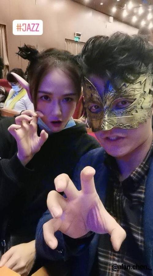 娱乐吃瓜戴面具,揭秘吃瓜群众的神秘面纱  第1张